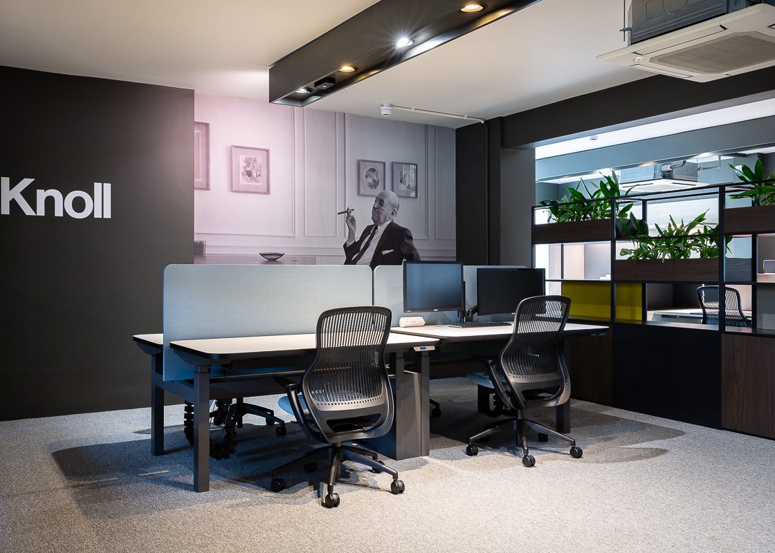 Knoll Showroom -11