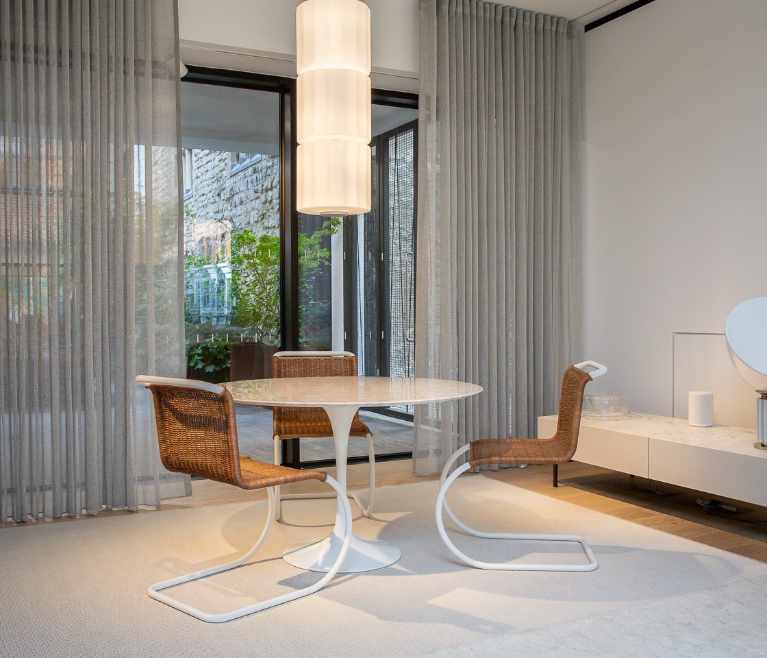 Knoll Showroom -31