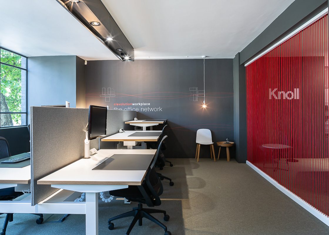 Knoll Showroom -38