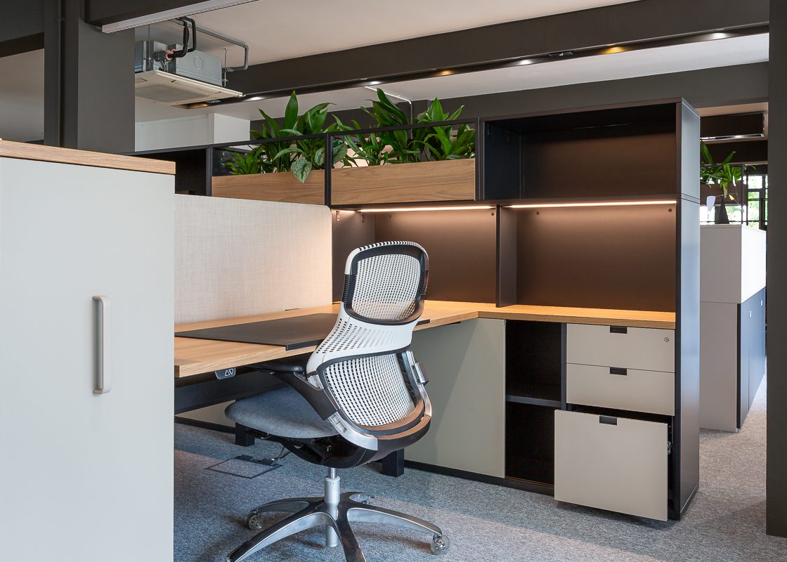 Knoll Showroom -8