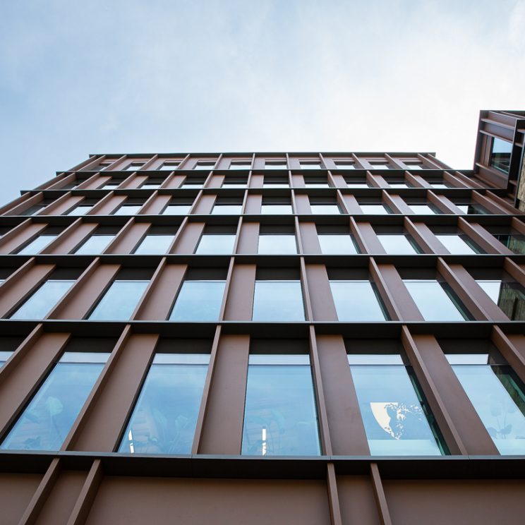 Tower Bridge Court, London-9